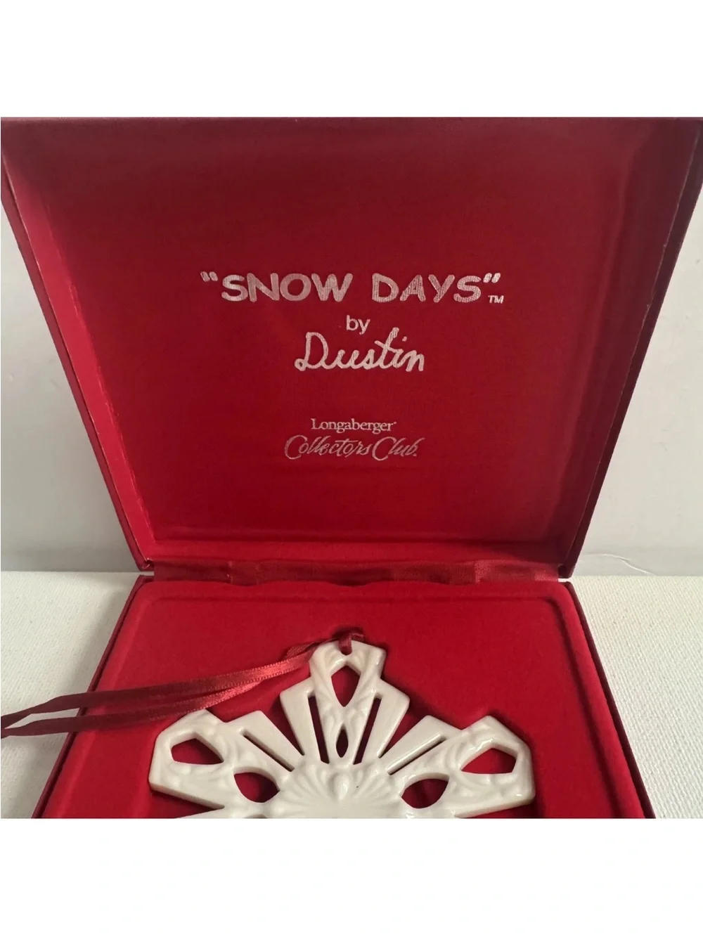 Longaberger Snow Days by Dustin 2001 Snowflake Ceramic Christmas Ornament White